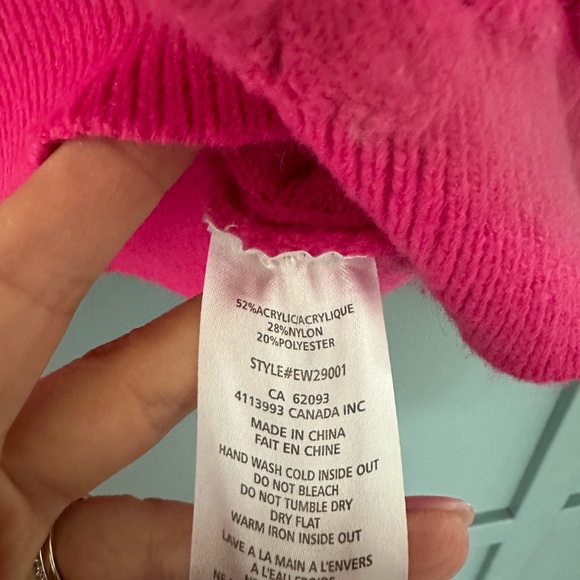 Pink Sweater - Picture 3 of 5